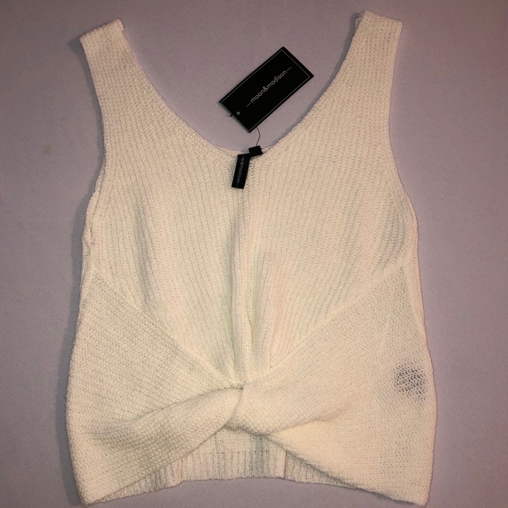 NWT Moon & Madison White Sweater Tank